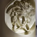 ⁦طاولة جانبية مميزة على تصميم وجوه⁩ - الصورة ⁦8⁩