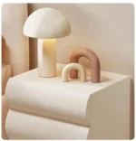 ⁦طاولة سرير جانبية بتصميم راقي⁩ - الصورة ⁦2⁩