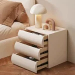 ⁦طاولة سرير جانبية بتصميم راقي⁩ - الصورة ⁦3⁩