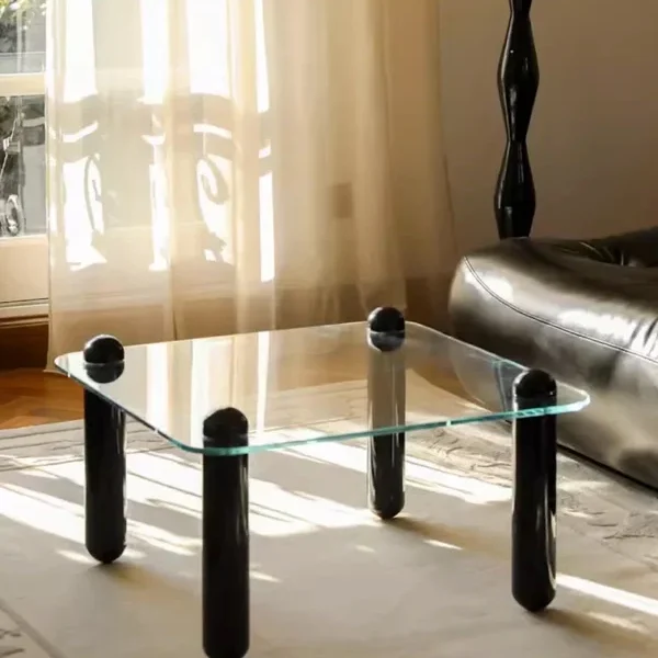 طاولة زجاج بتصميم راقي