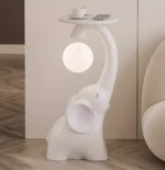 طاولة جانبية على شكل فيل