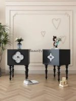 طاولة جانبية للسرير بتصميم فخم - Image 6