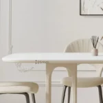 ⁦طاولة طعام مودرن مع كراسي بسيطة⁩ - الصورة ⁦2⁩