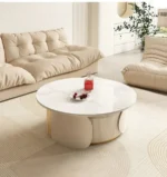 طاولة قهوة بيضاء مستديرة