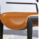 ⁦كرسي طاولة طعام من جلد⁩ - الصورة ⁦10⁩