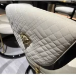 طاولة طعام مودرن مع كراسي بتصميم حديث - Image 6