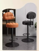 ⁦كرسي بار من جلد أنيق⁩ - الصورة ⁦3⁩