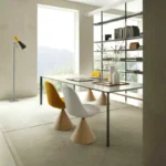 ⁦كرسي طاولة طعام بقاعدة خشبية⁩ - الصورة ⁦4⁩