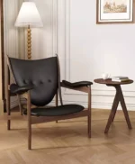 كراسي خشب كلاسيك