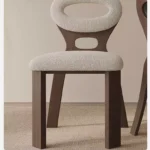 كرسي طاولة طعام خشب بتصميم بسيط  - Image 4
