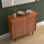 خزانة تخزين جانبية بطراز ريفي مع أبواب منزلقة