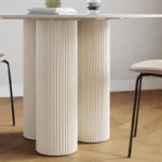 طاولة طعام دائرية عصرية بسطح من الرخام