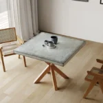 ⁦طاولة طعام خشب على شكل مربع⁩ - الصورة ⁦2⁩