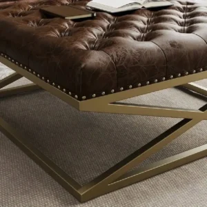 طاولة قهوة مربعة من الجلد