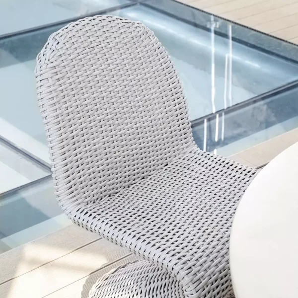 كرسي طاولة طعام للجلسات الخارجية بتصميم ساحلي