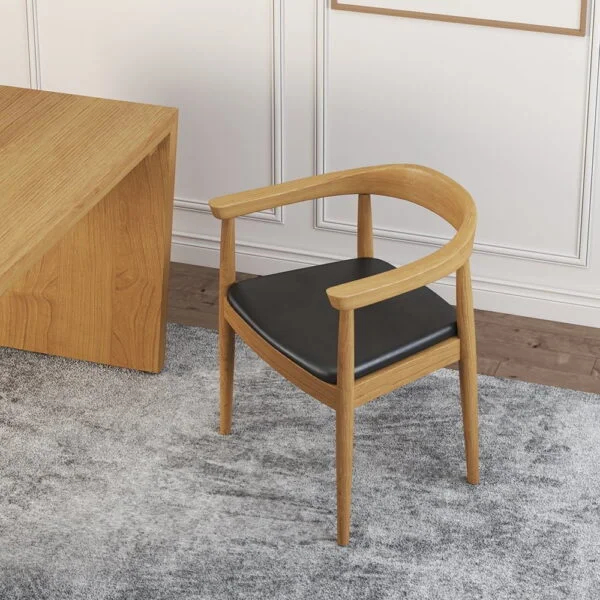 كرسي طاولة طعام بمساند للذراعين