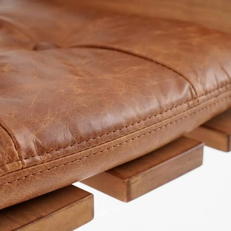 كرسي مكتب مريح دوار بتصميم فريد ومميز