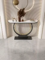 كونسول رخام مع قاعدة بشكل دائري