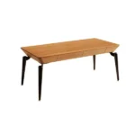 مكتب خشبي بطراز عتيق مع أدراج