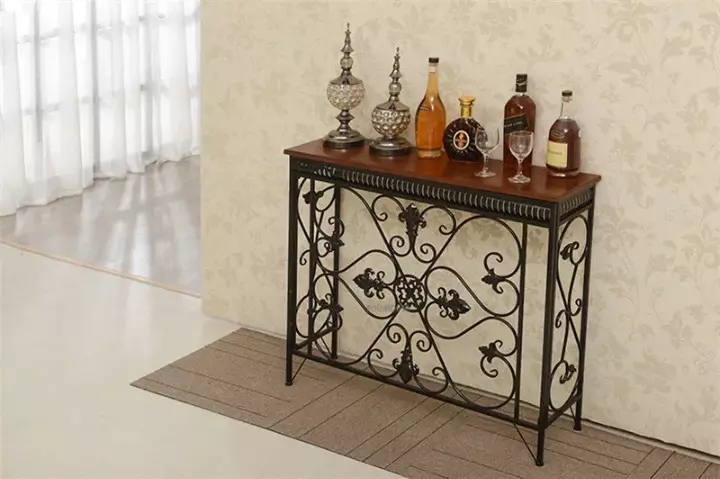 طاولة كونسول بتصميم بسيط