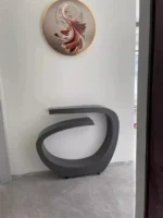 كونسول مودرن بشكل منحني