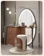 ⁦تسريحة غرفة نوم مودرن مع مرأة كبيرة⁩ - الصورة ⁦9⁩