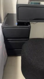 ⁦تسريحة غرفة نوم بلمسة بسيطة و مودرن⁩ - الصورة ⁦7⁩