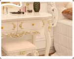 تسريحة غرف بنات بتصميم كلاسيك ملكي - Image 4