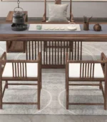 ⁦طاولة طعام خشب بتصميم اسكندافي⁩ - الصورة ⁦4⁩