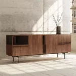 طاولة بوفيه خشبية بتصميم مركب