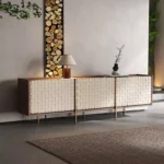 طاولة بوفيه مميزة بتفاصيلها الدقيقة