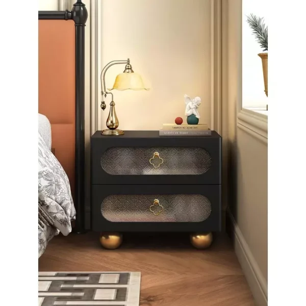 طاولة جانبية للسرير كلاسيكية 