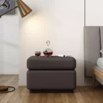 ⁦طاولة جانبية للسرير على شكل مربع بسيط⁩ - الصورة ⁦2⁩