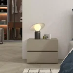 طاولة جانبية للسرير بشكل مربع - Image 2