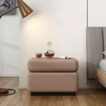 ⁦طاولة جانبية للسرير على شكل مربع بسيط⁩ - الصورة ⁦4⁩