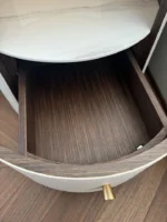 طاولة جانبية للسرير برفين فاخرة - Image 3