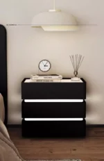 طاولة جانبية للسرير بتصميم ذكي وراقي - Image 6