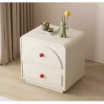 ⁦طاولة جانبية للسرير بتصميم كلاسيك راقي⁩ - الصورة ⁦2⁩