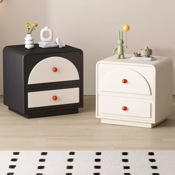 طاولة جانبية للسرير بتصميم كلاسيك راقي