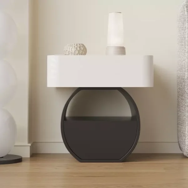 طاولة جانبية للسرير بقاعدة دائرية 