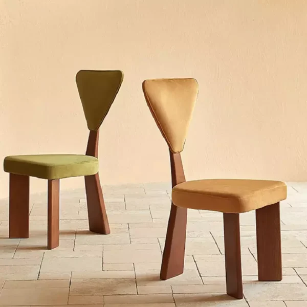 كرسي طعام بتصميم ابتكاري هندسي