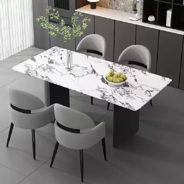 كرسي طعام مميز بتصميم مريح و فخم