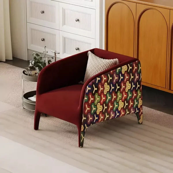 كرسي مفرد منقوش