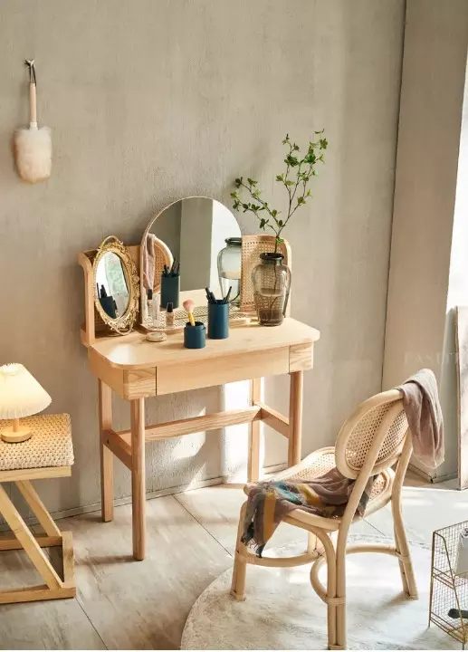 طاولة تسريحة لغرفة النوم بتصميم ريفي 