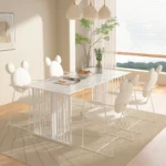 طاولة طعام مع كراسي بتصميم فرنسي