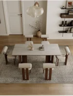 طاولة طعام خشبية مع كراسي