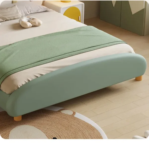 سرير أطفال شكل أوراق الشجر