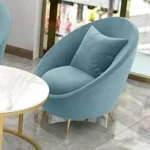 طقم كنب مع طاولة قهوة لغرفة المعيشة