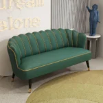 كنب كلاسيكي لغرفة المعيشة