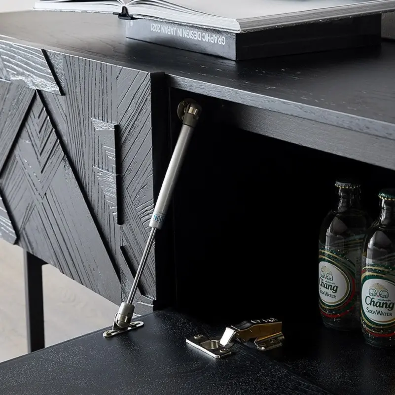 طاولة تلفاز من خشب منحوت 